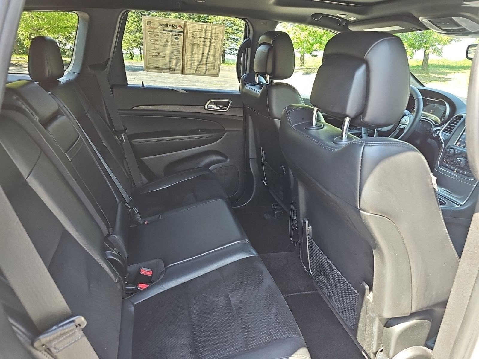 Used 2018 Jeep Grand Cherokee Altitude AWD/4WD image 16