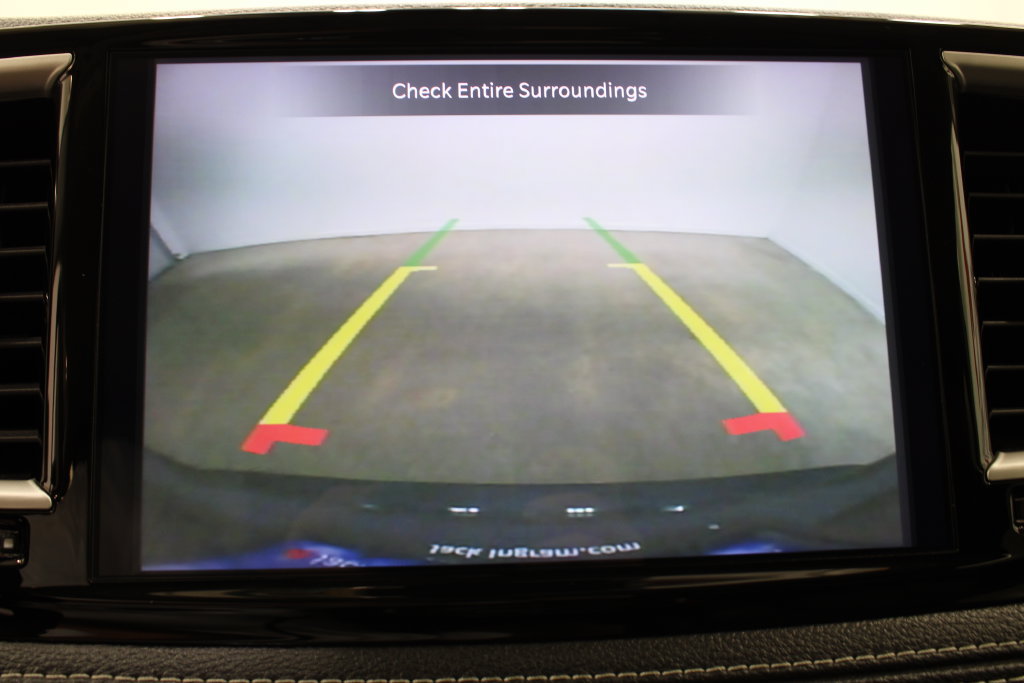 Used 2024 Chrysler Pacifica Limited FWD image 14