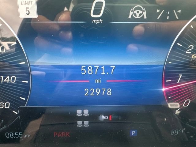 Used 2024 Mercedes-Benz GLS 450 4MATIC image 31