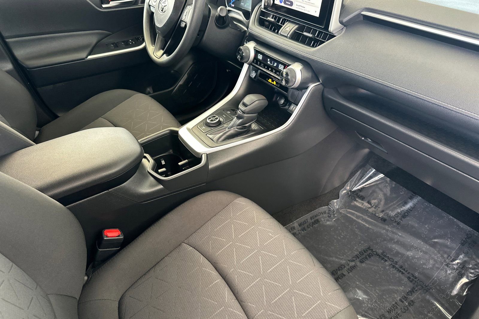 Certified 2025 Toyota RAV4 XLE AWD/4WD image 17