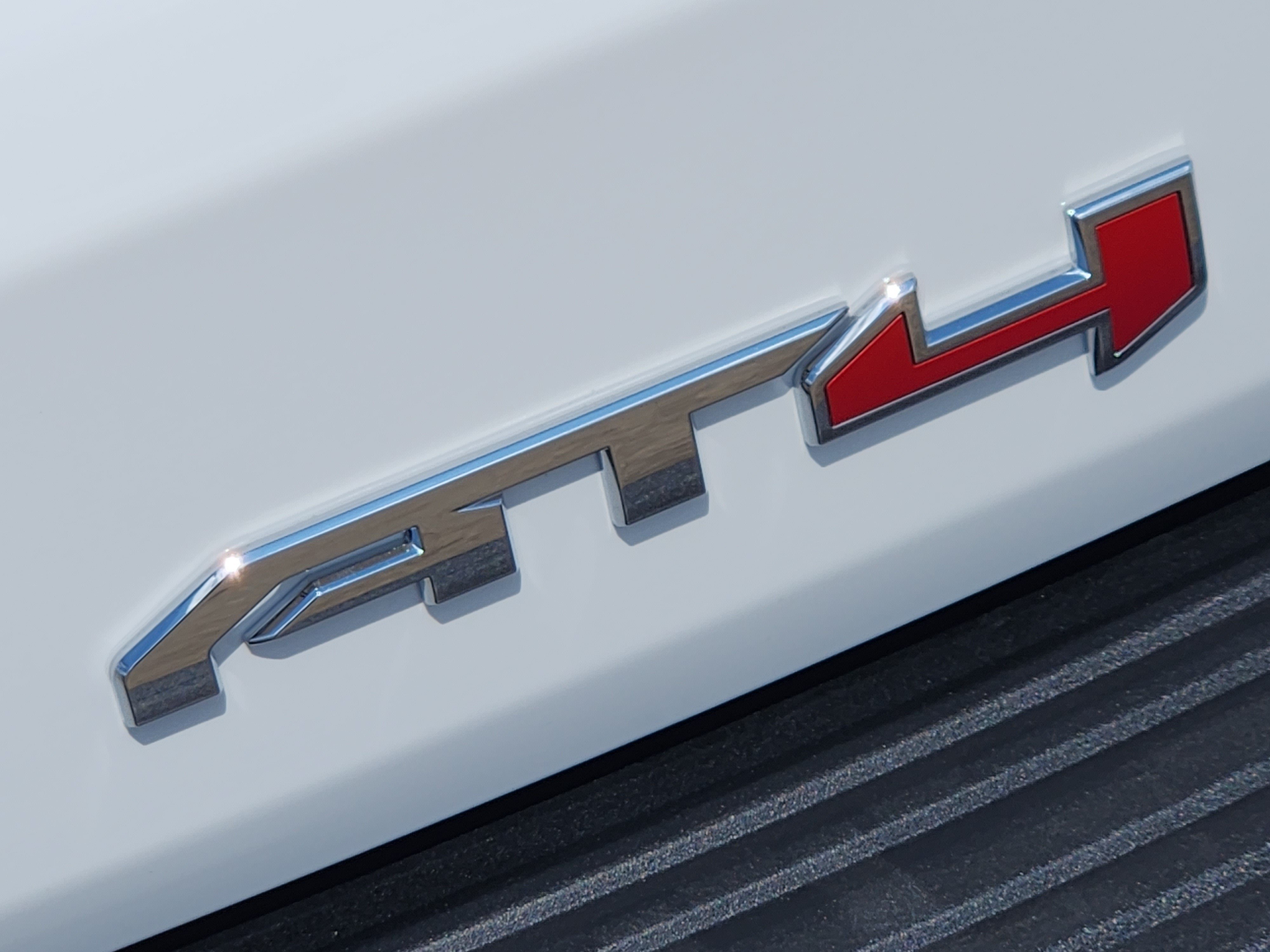 New 2027 GMC Yukon AT4 Ultimate AWD/4WD image 8