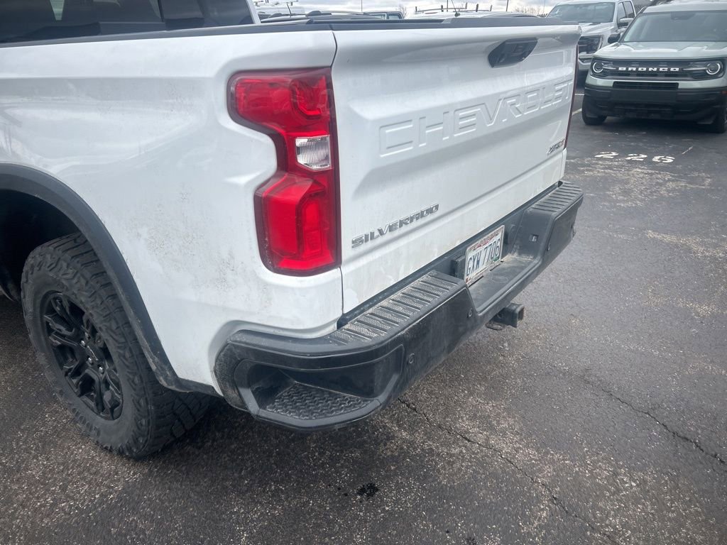 Used 2022 Chevrolet Silverado 1500 ZR2 w/ Technology Package image 32