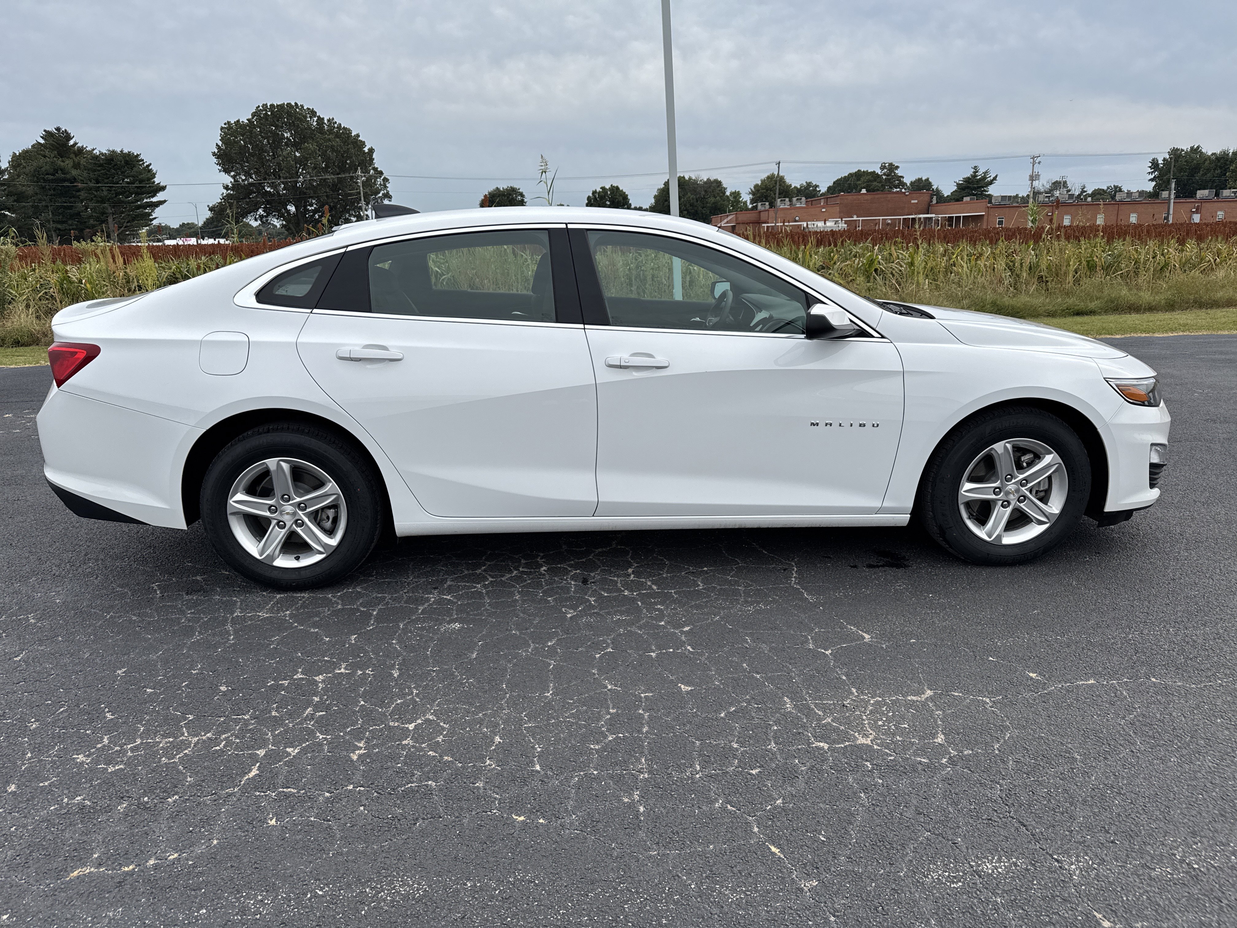 Used 2024 Chevrolet Malibu LS w/ Driver Confidence Package FWD image 6