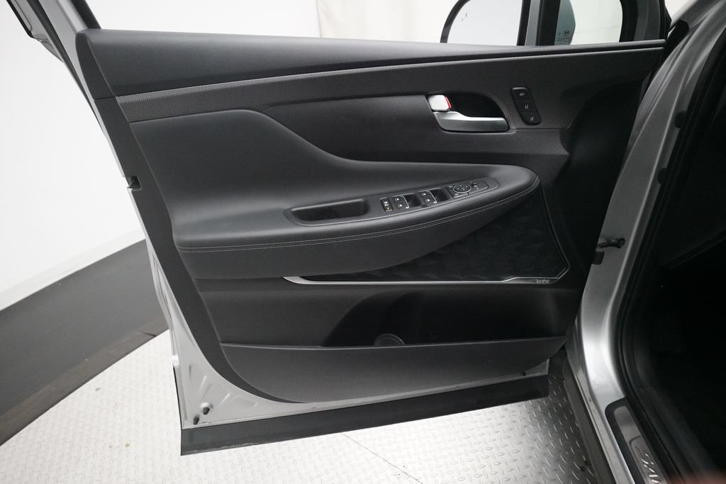 Used 2020 Hyundai Santa Fe Limited AWD/4WD image 27