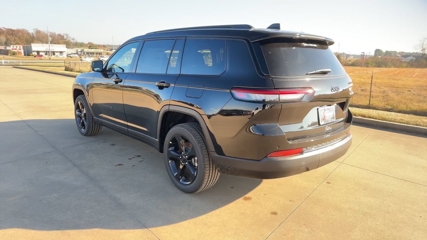 New 2025 Jeep Grand Cherokee L Altitude RWD image 7