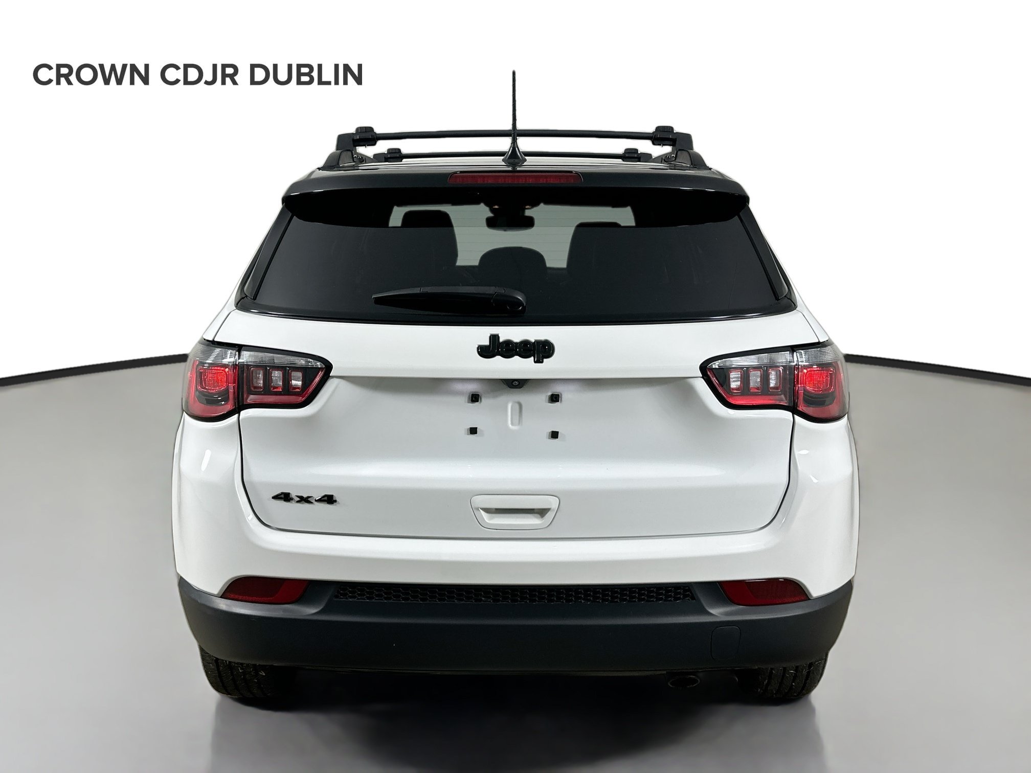 Used 2022 Jeep Compass Latitude w/ Sun and Sound Group AWD/4WD image 6
