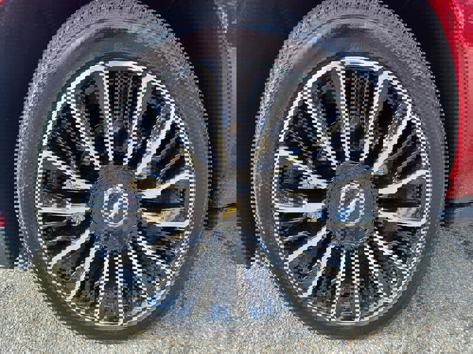 Used 2025 Chevrolet Tahoe High Country image 33