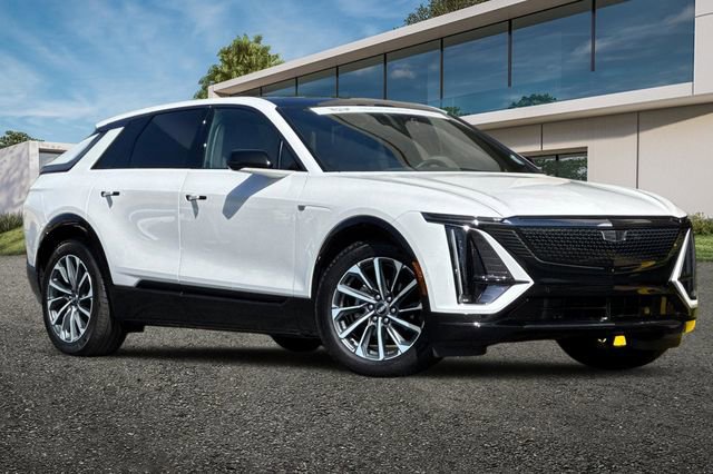 Certified 2024 Cadillac Lyriq Sport AWD/4WD image 2