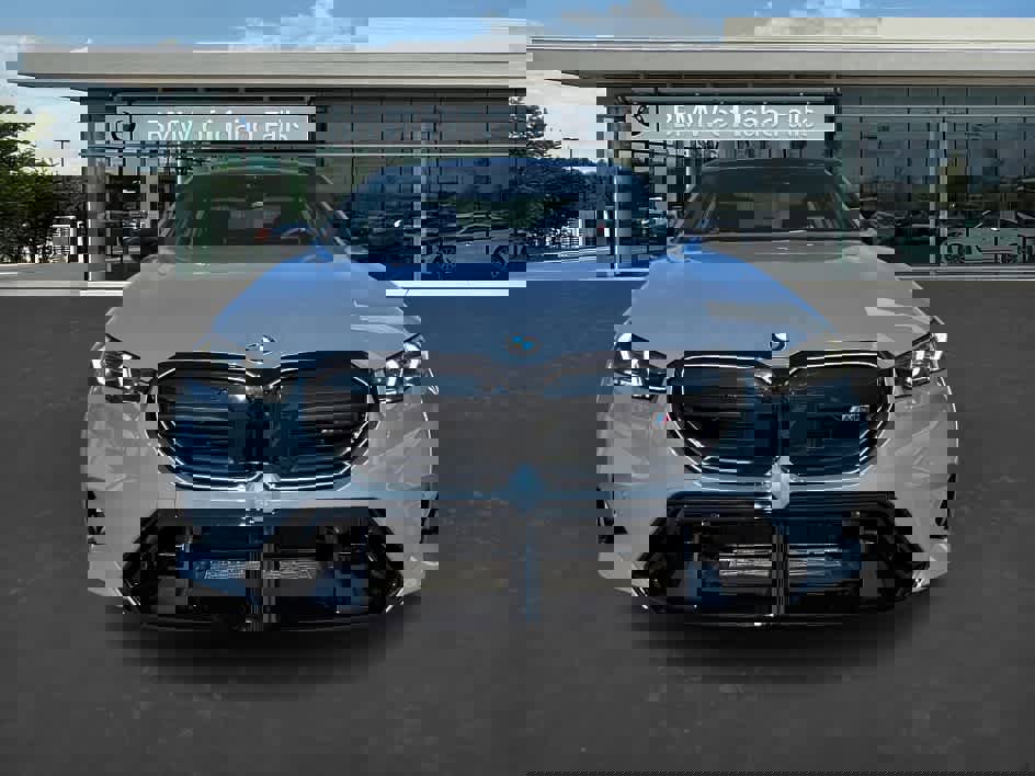 New 2026 BMW M5 w/ Executive Package image 2