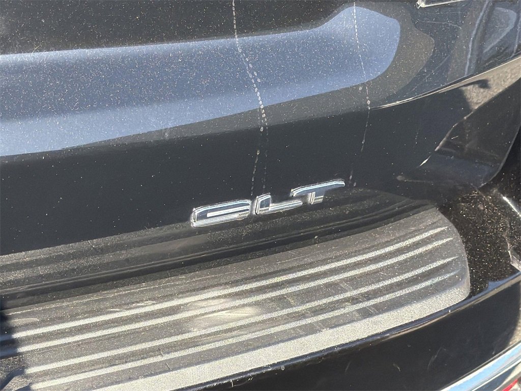 Used 2023 GMC Yukon SLT image 30