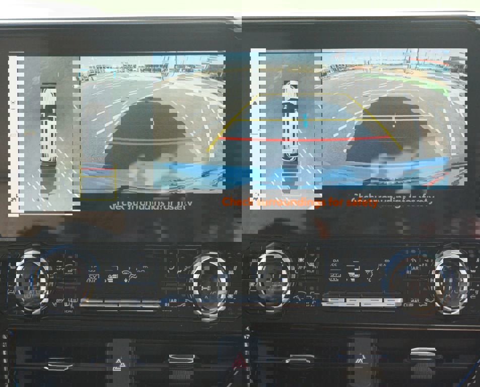 Used 2025 Toyota Highlander Limited image 7