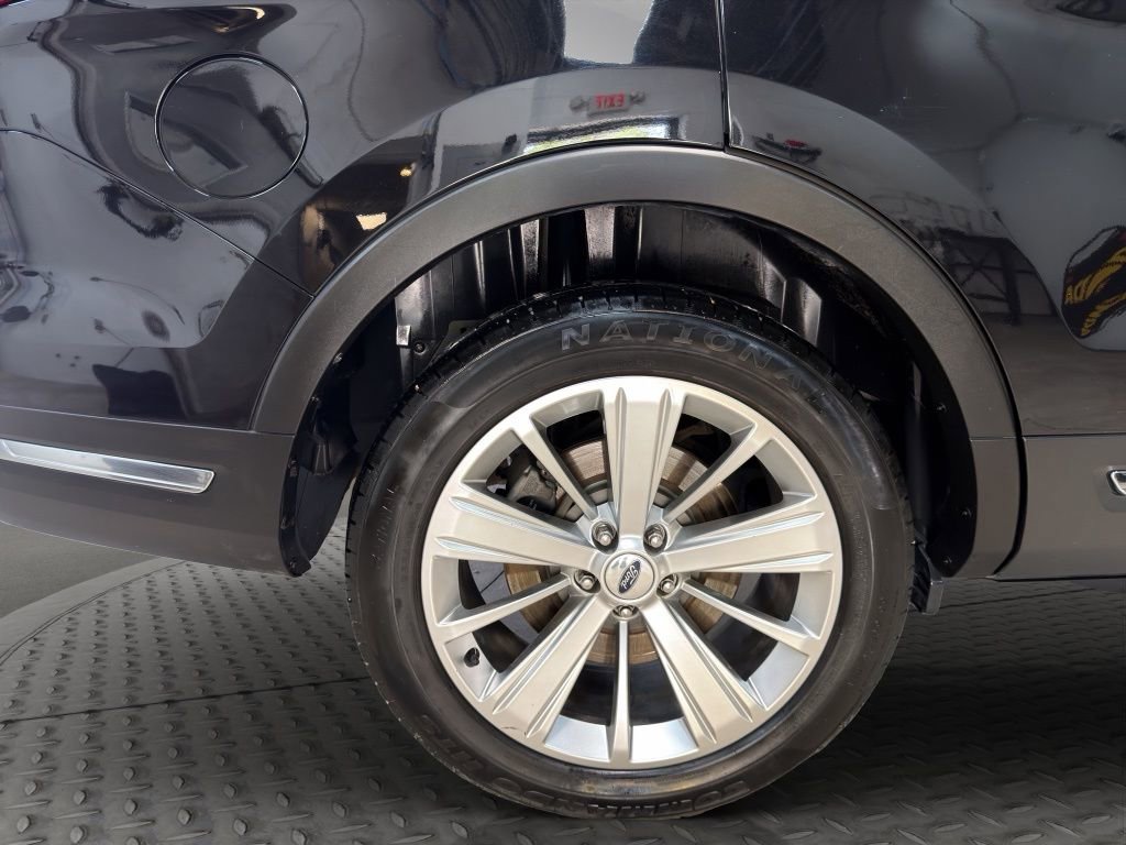 Used 2019 Ford Explorer Limited w/ Class III Trailer Tow Package AWD/4WD image 27