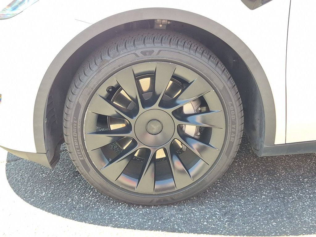 Used 2020 Tesla Model Y Long Range AWD/4WD image 11