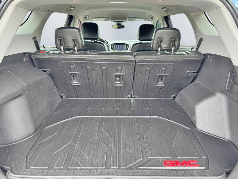 Used 2020 GMC Terrain SLT w/ Preferred Package AWD/4WD image 22