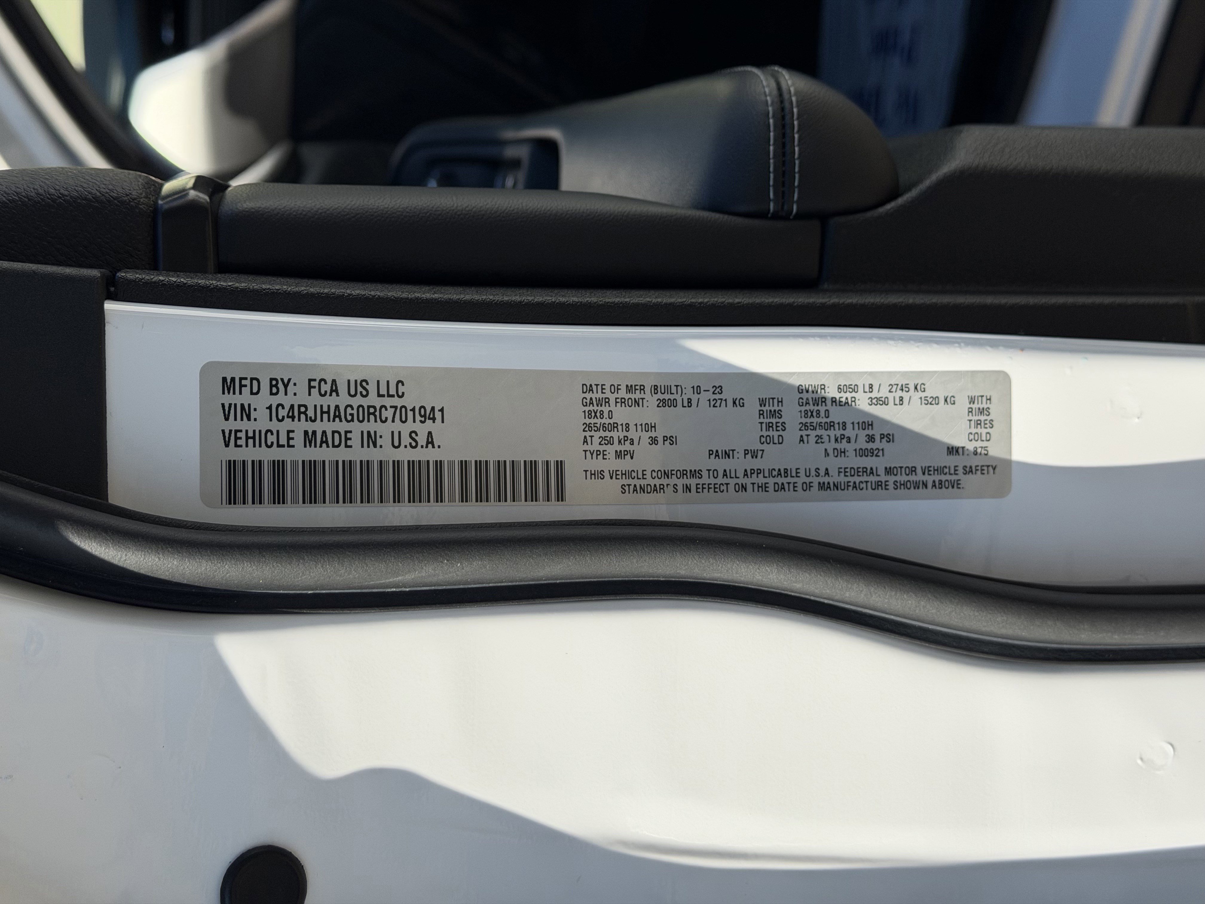 Used 2024 Jeep Grand Cherokee Laredo X w/ Trailer Tow Package image 29