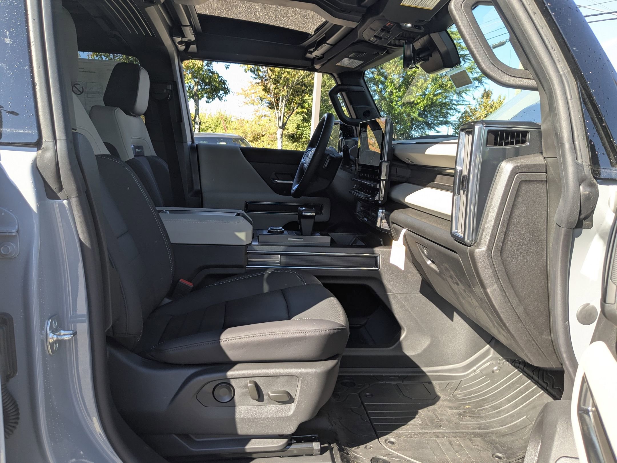 New 2026 GMC Hummer EV 4x4 Crew Cab image 27