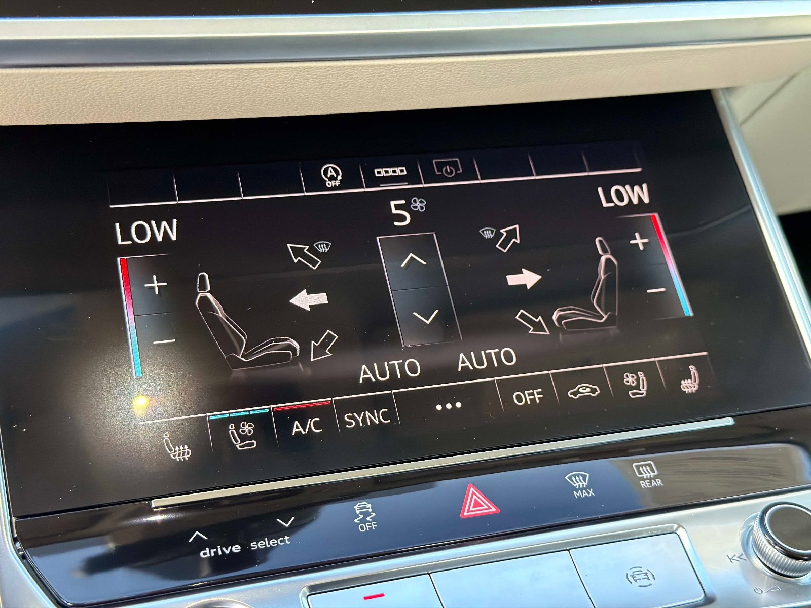 Used 2025 Audi A6 3.0T Premium image 42