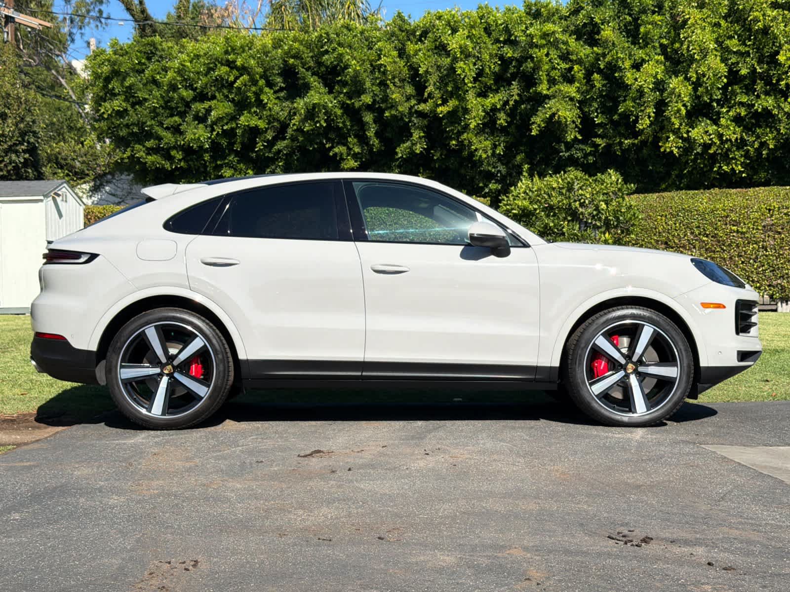 Used 2024 Porsche Cayenne S AWD/4WD image 9