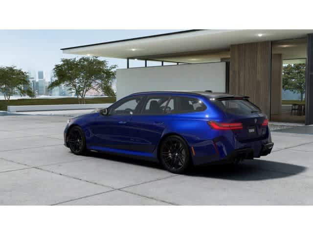 New 2027 BMW M5 Touring image 2