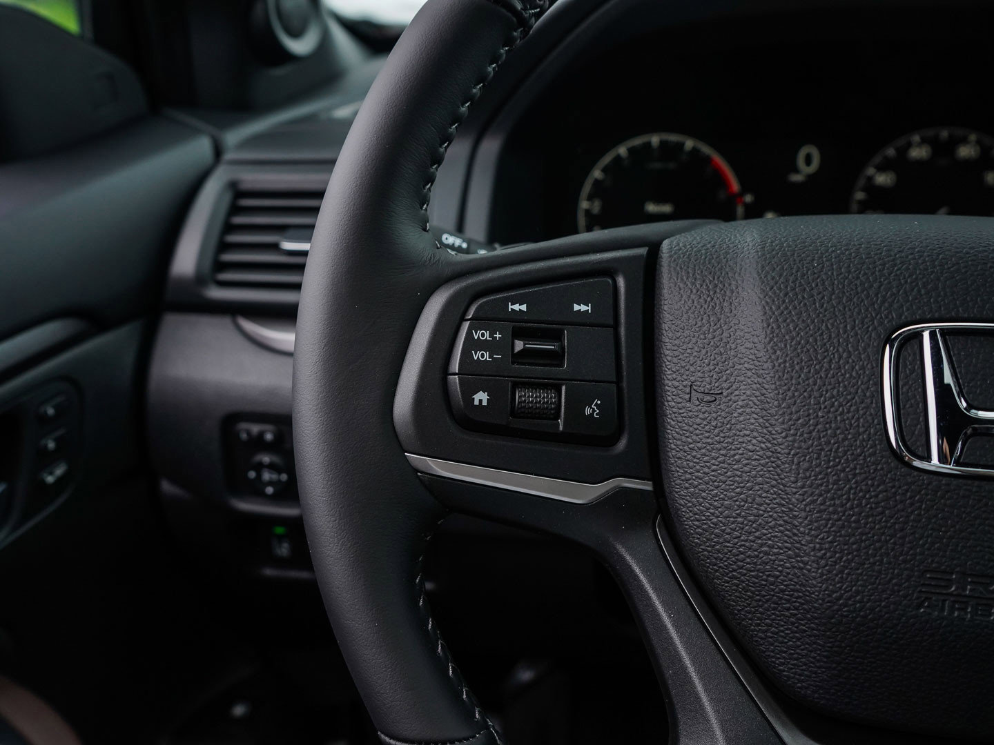 New 2026 Honda Ridgeline RTL image 18