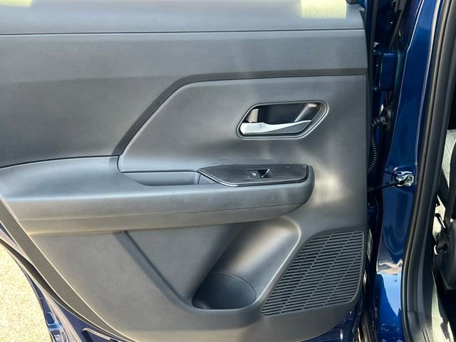 New 2026 Nissan Kicks SV w/ SV Premium Package image 26