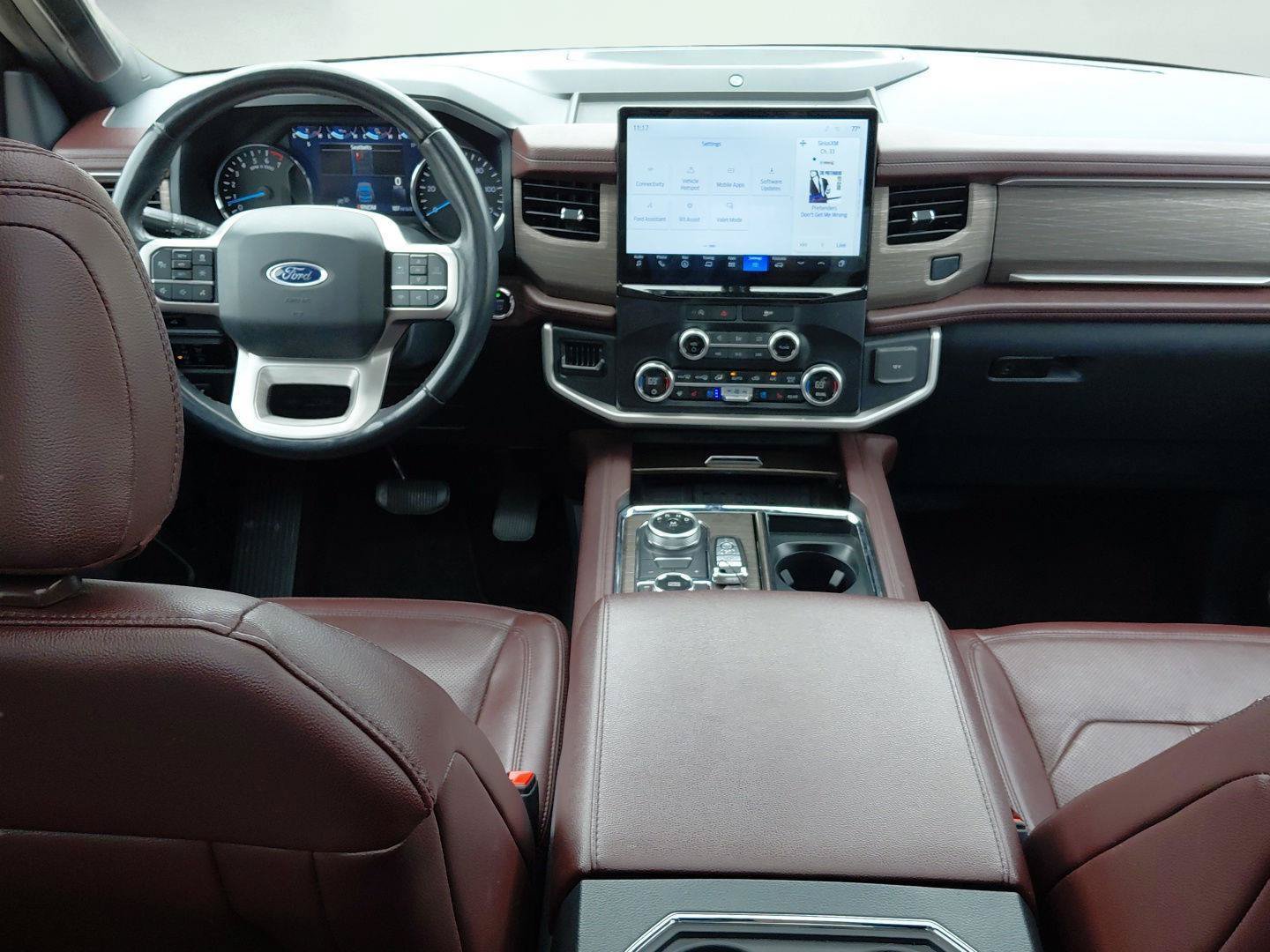 Used 2023 Ford Expedition Limited AWD/4WD image 2