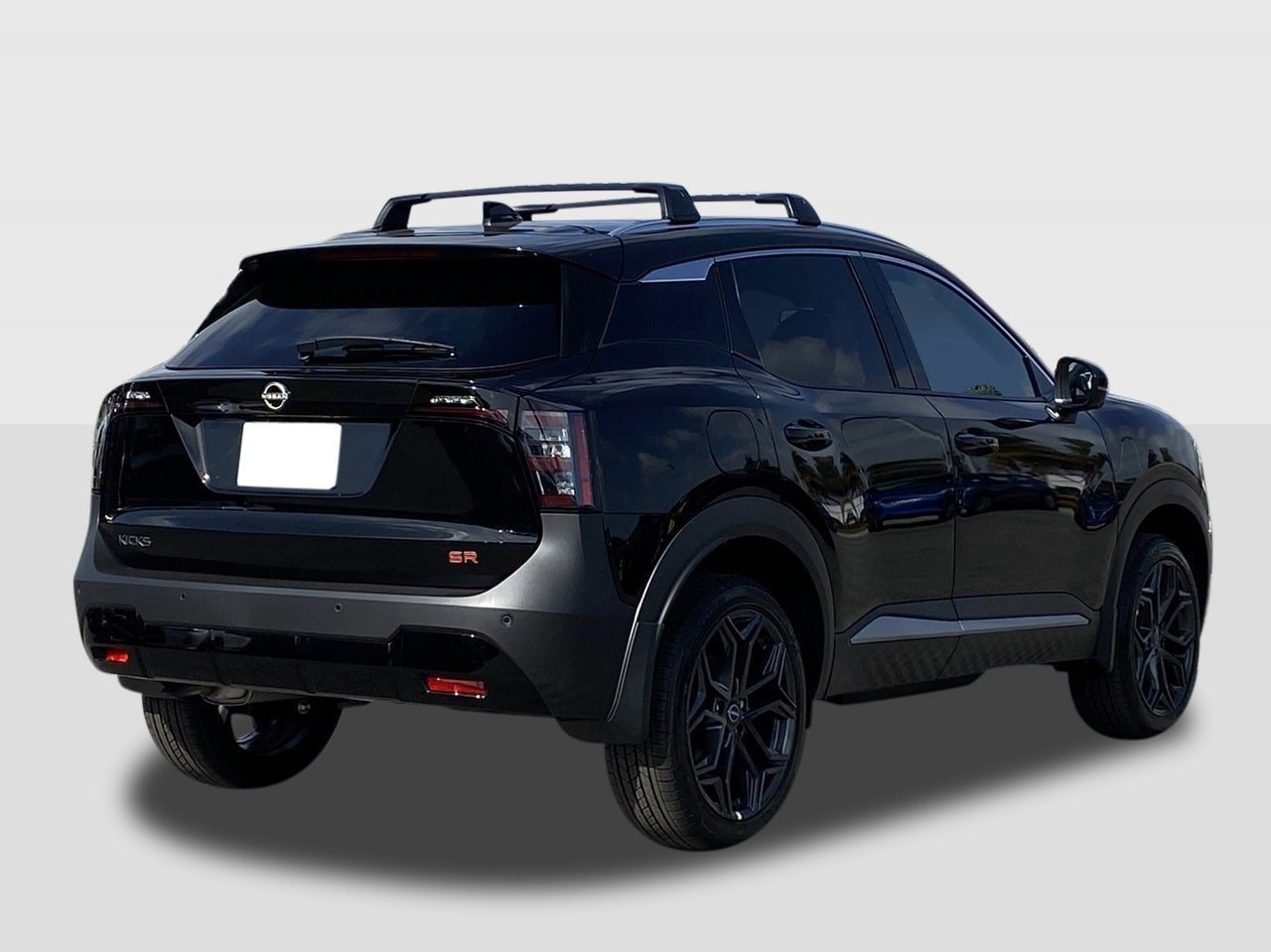 New 2026 Nissan Kicks SR w/ Cold Weather Package FWD image 4