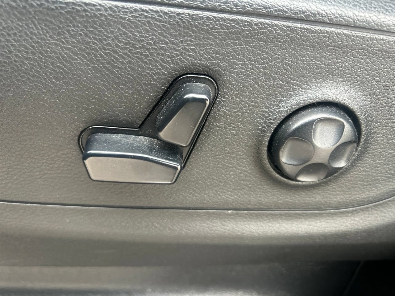Used 2019 RAM 1500 Sport w/ Advanced Safety Group AWD/4WD image 18