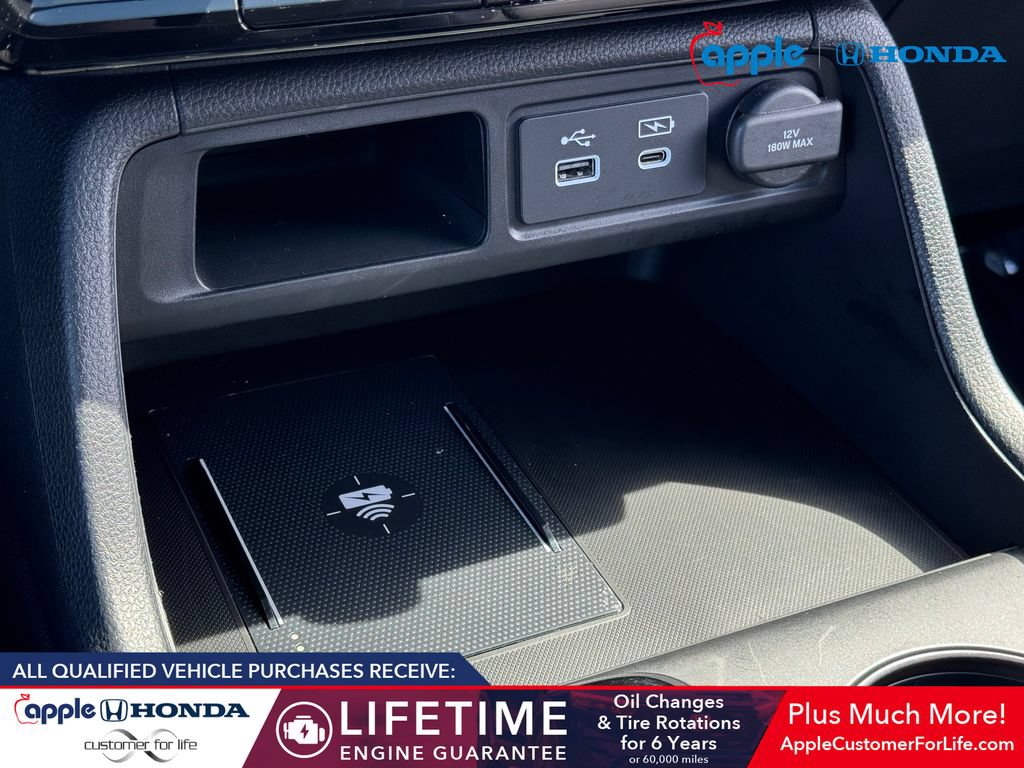 Used 2025 Honda Pilot TrailSport image 30
