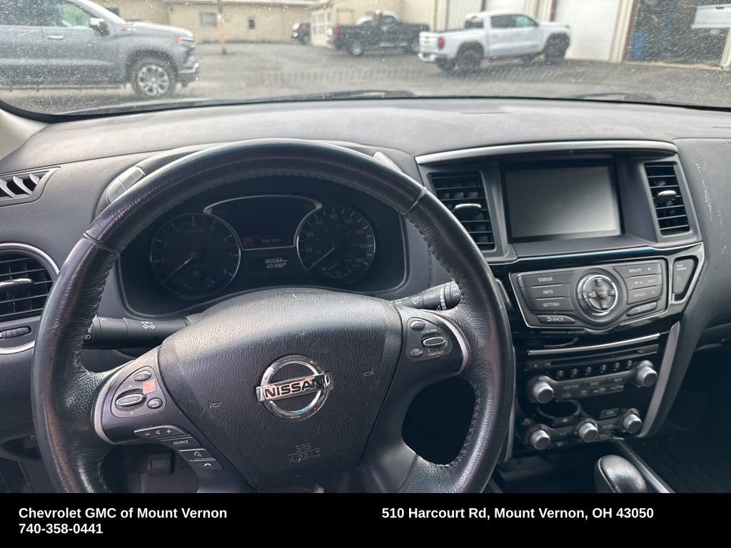 Used 2015 Nissan Pathfinder SV w/ Trailer Tow Package image 12