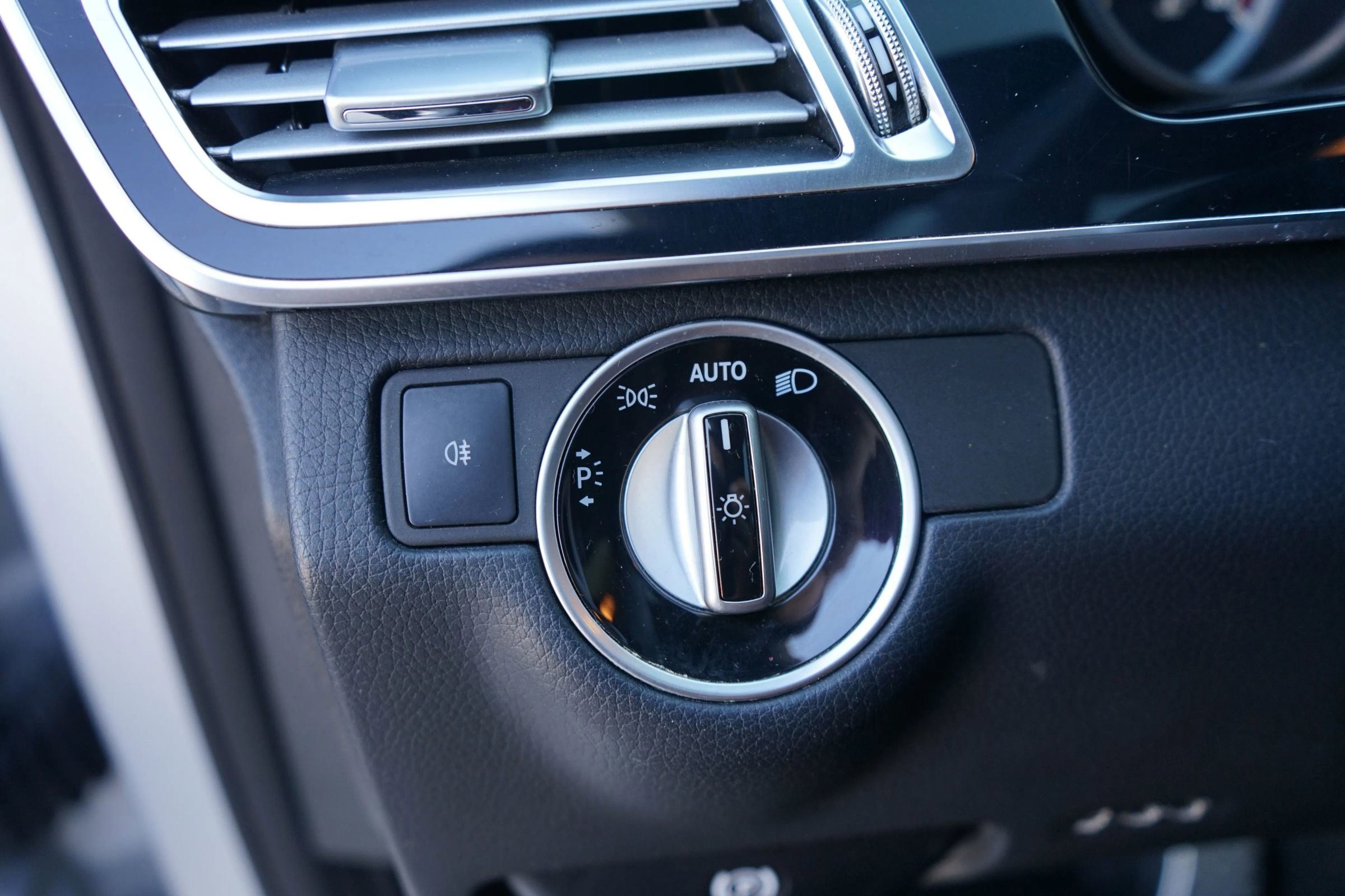 Used 2015 Mercedes-Benz E 63 AMG S-Model image 18