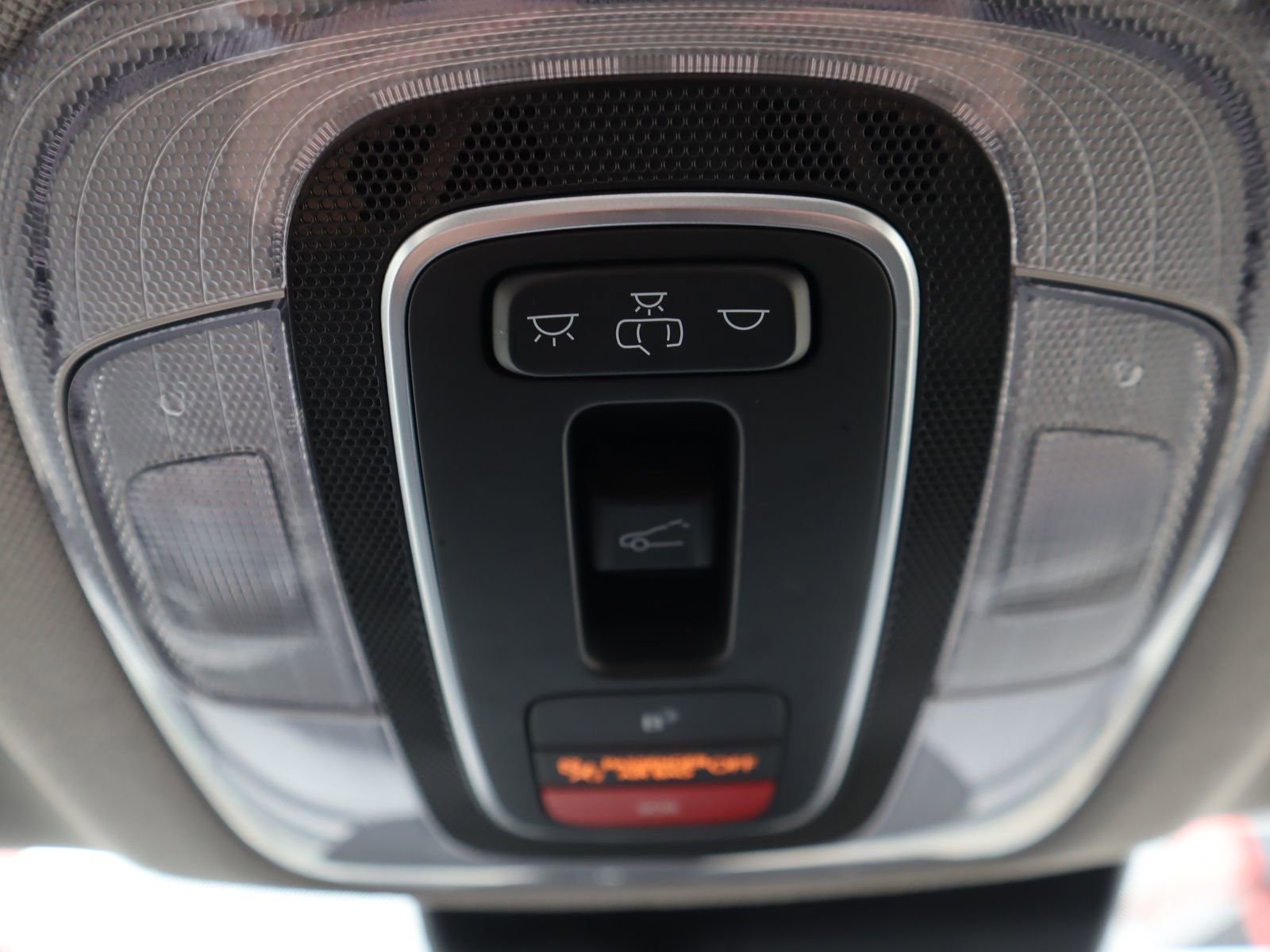 Used 2024 Hyundai Elantra Limited image 46