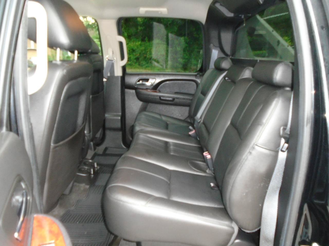 Used 2012 Chevrolet Avalanche LT w/ All-Star Edition RWD image 9