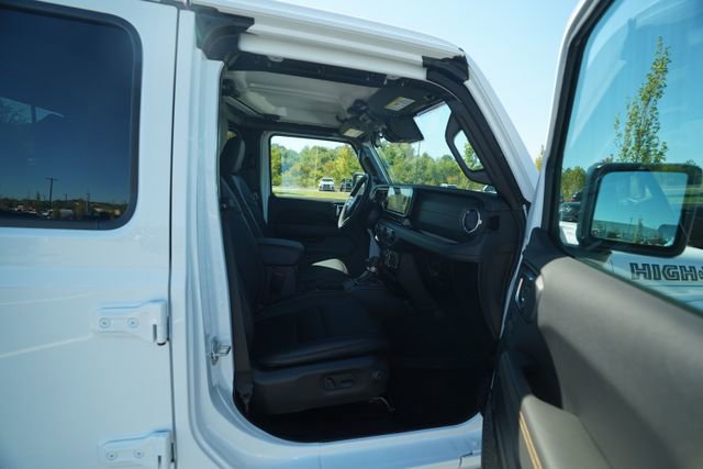 New 2025 Jeep Gladiator Sport image 17