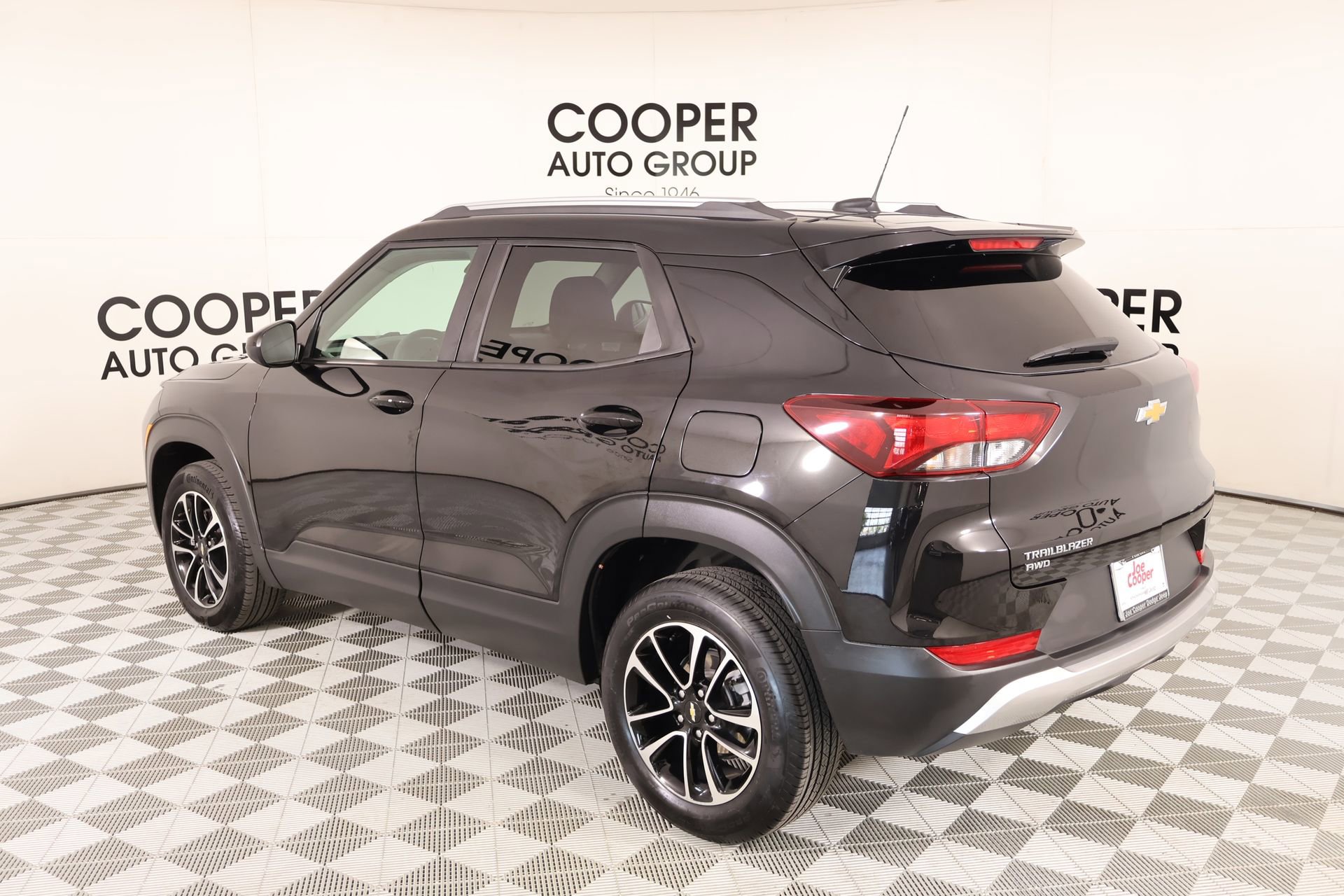Used 2025 Chevrolet TrailBlazer LT AWD/4WD image 21