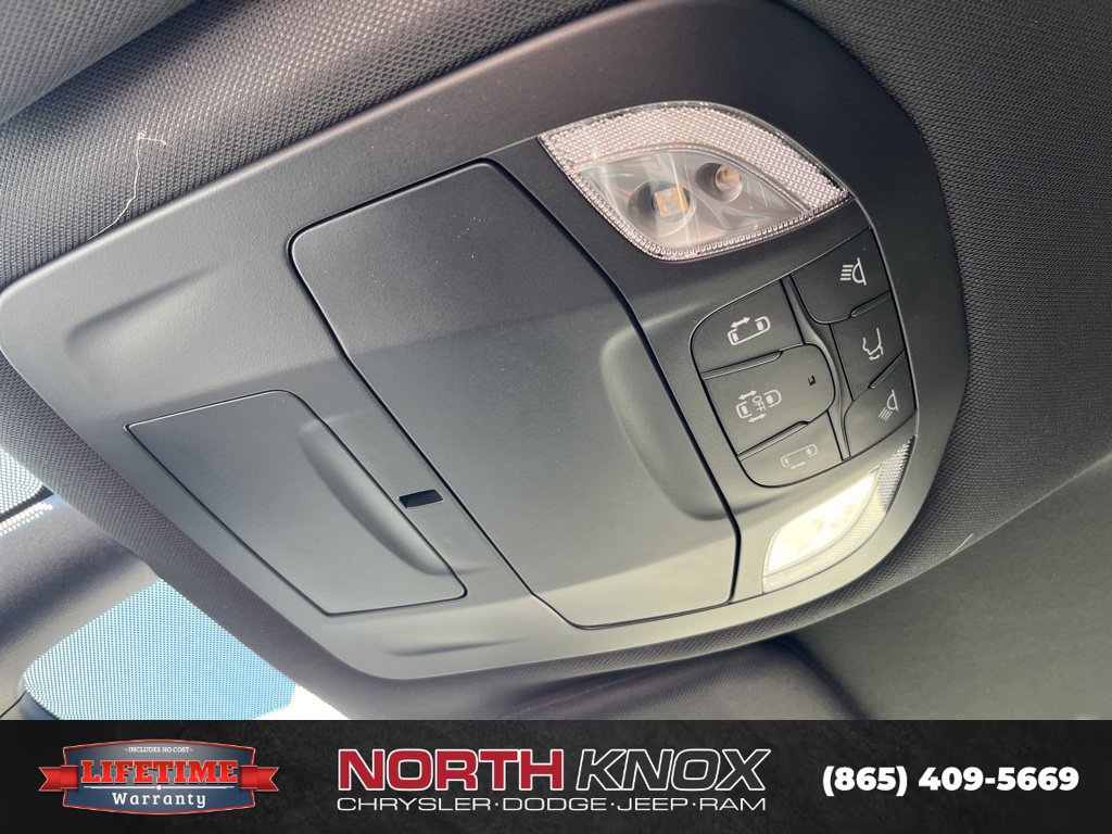 New 2026 Chrysler Voyager LX FWD image 12