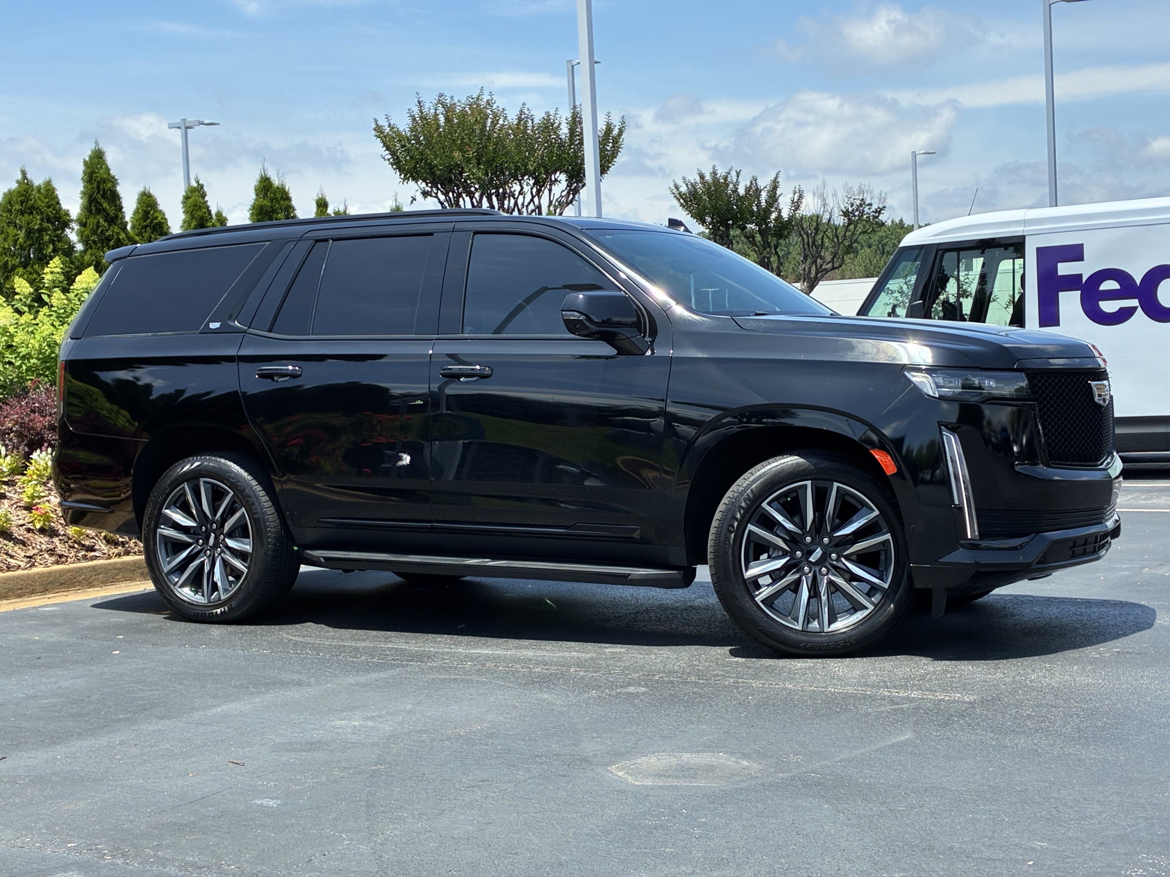 Used 2023 Cadillac Escalade Sport AWD/4WD image 3