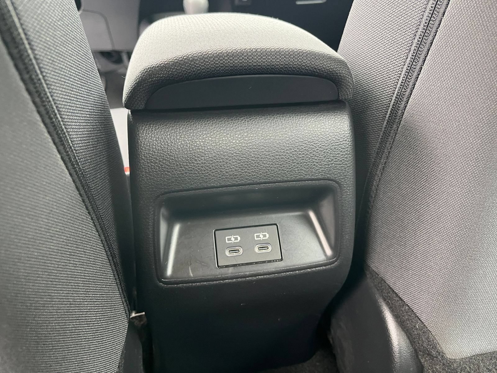 Used 2025 Toyota Corolla LE FWD image 23