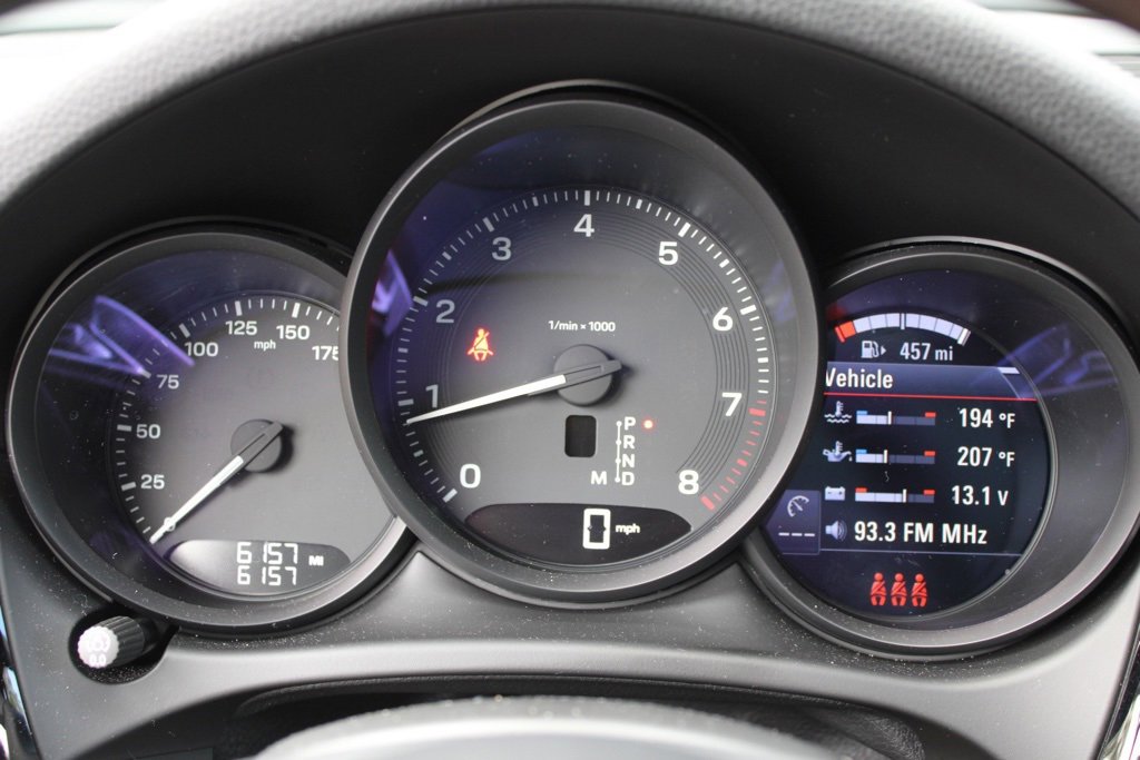 Used 2025 Porsche Macan image 25