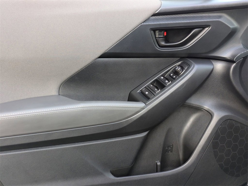 Used 2024 Subaru Crosstrek 2.0i Premium image 9