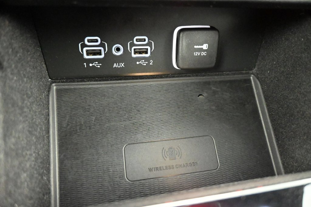 Used 2022 Jeep Grand Cherokee Overland w/ Luxury Tech Group IV RWD image 20