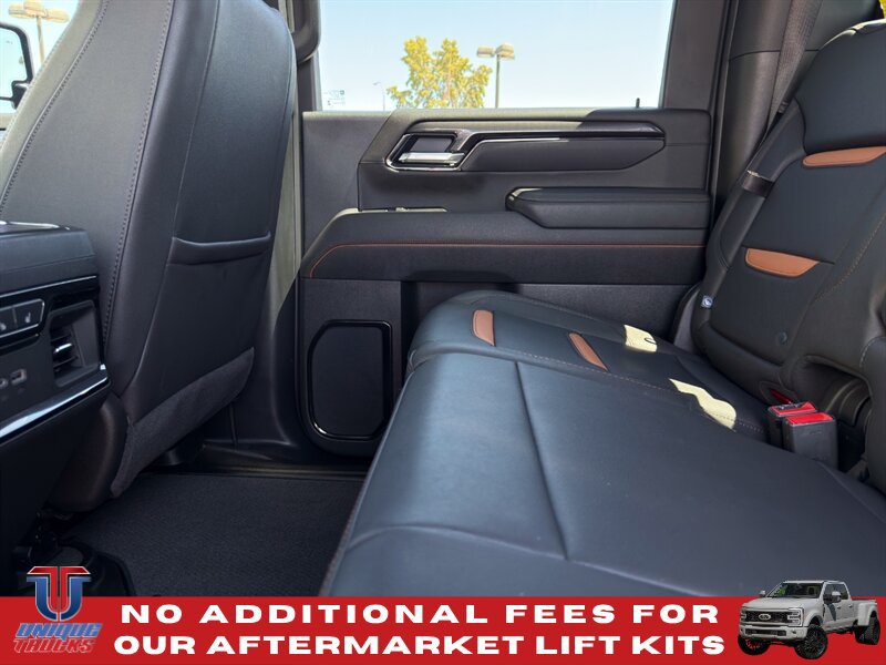 Used 2025 GMC Sierra 3500 AT4 w/ AT4 Premium Plus Package AWD/4WD image 24