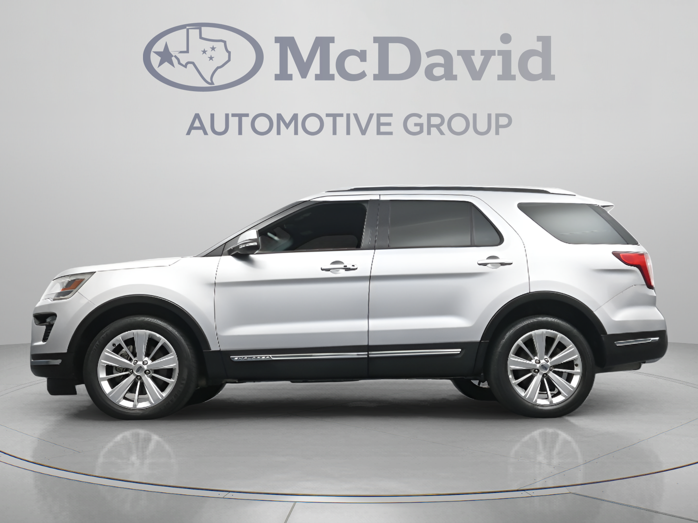 Used 2019 Ford Explorer Limited w/ Class III Trailer Tow Package AWD/4WD image 28