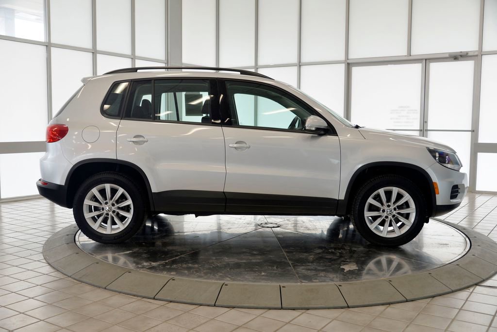 Used 2017 Volkswagen Tiguan S FWD image 9