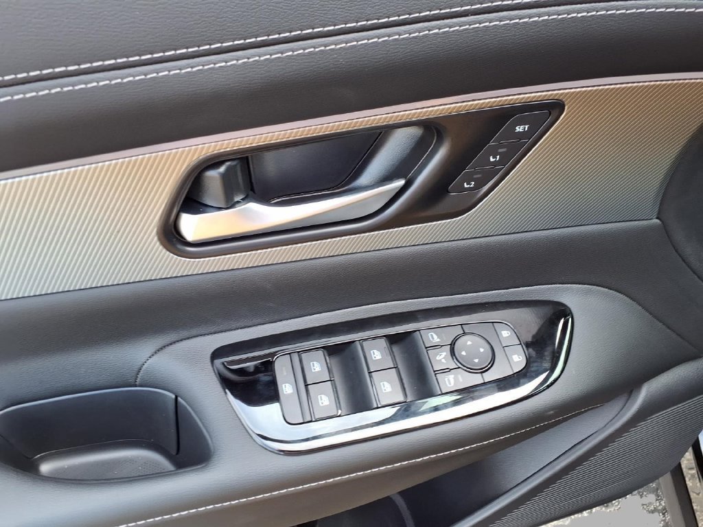 New 2027 Nissan Murano Platinum AWD/4WD image 19
