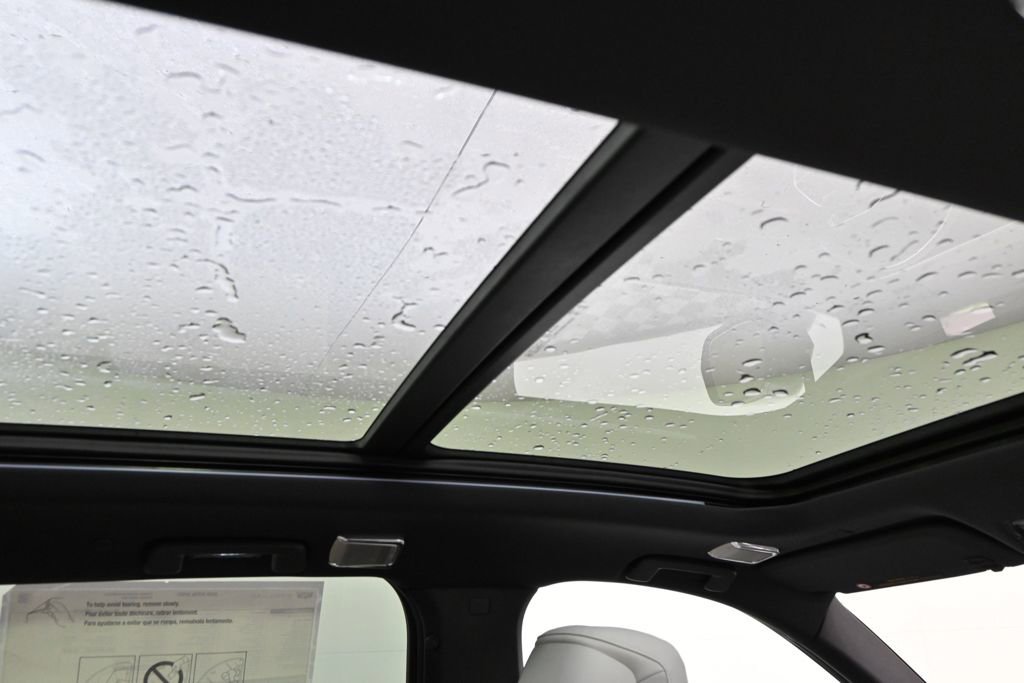 New 2026 Cadillac Vistiq Sport w/ LPO, Floor Liner Package image 16