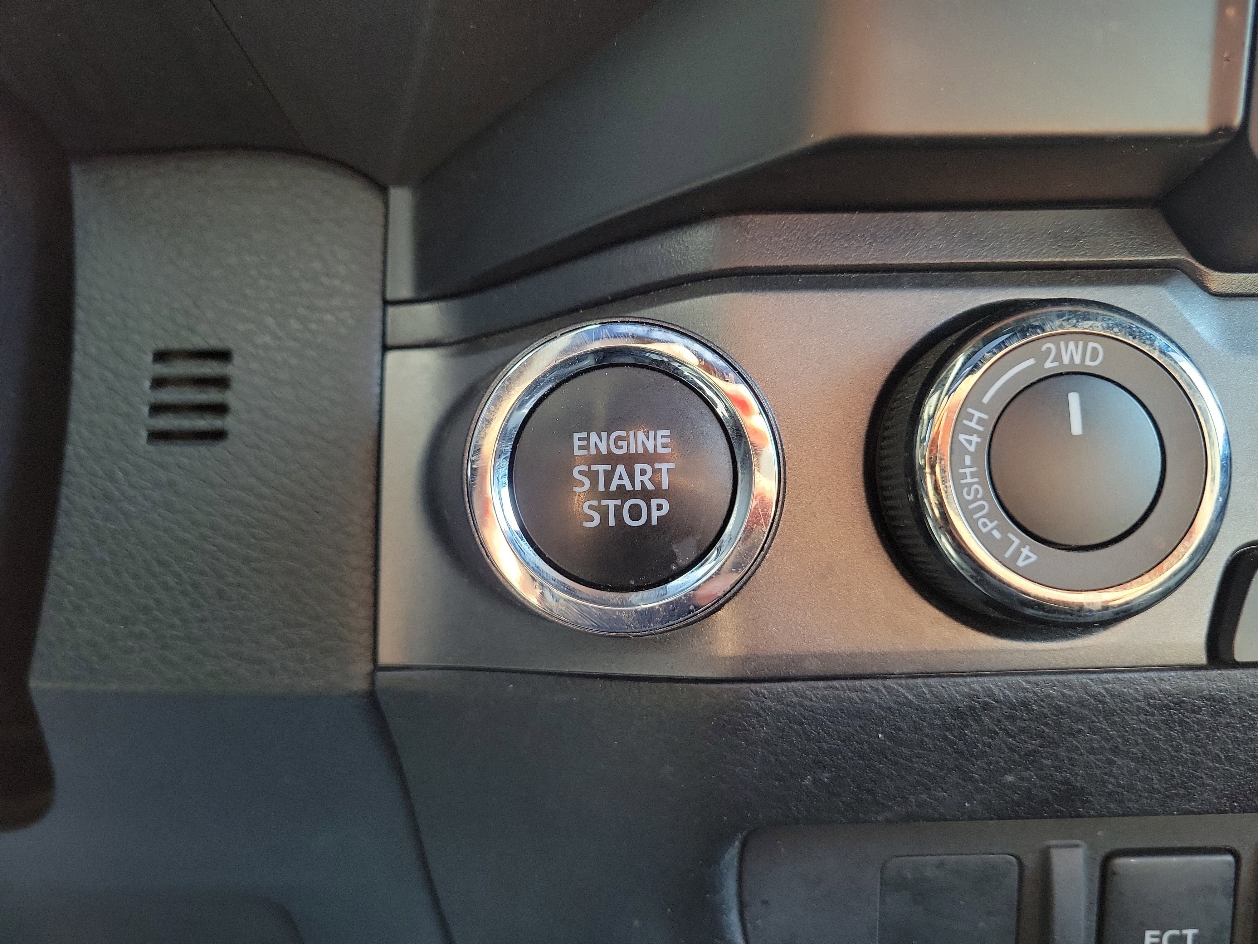 Used 2023 Toyota Tacoma TRD Sport image 24