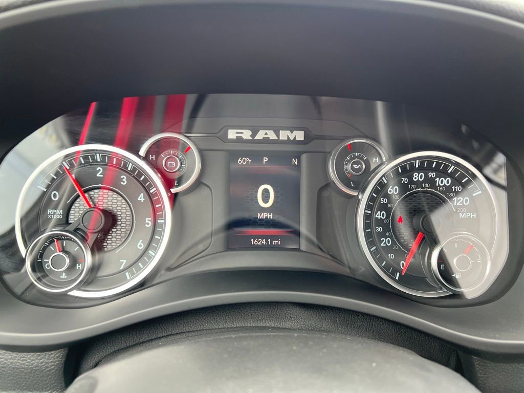 Used 2024 RAM 2500 Tradesman w/ Chrome Appearance Group AWD/4WD image 21