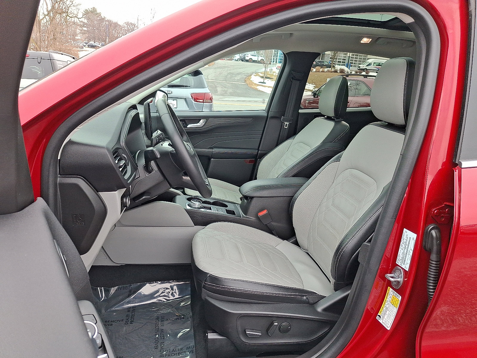 Used 2023 Ford Escape Platinum w/ Premium Technology Package image 14