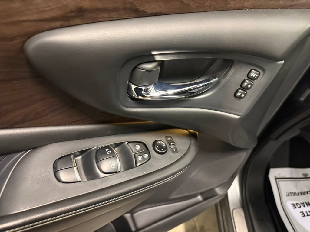 Used 2019 Nissan Murano Platinum w/ Cargo Package AWD/4WD image 24